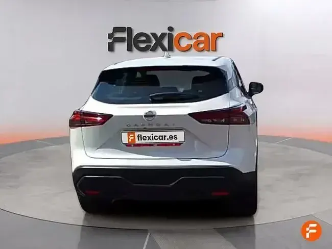 Usado Nissan Qashqai Acenta 158 CV (116 kW) 2021 Blanco SUV