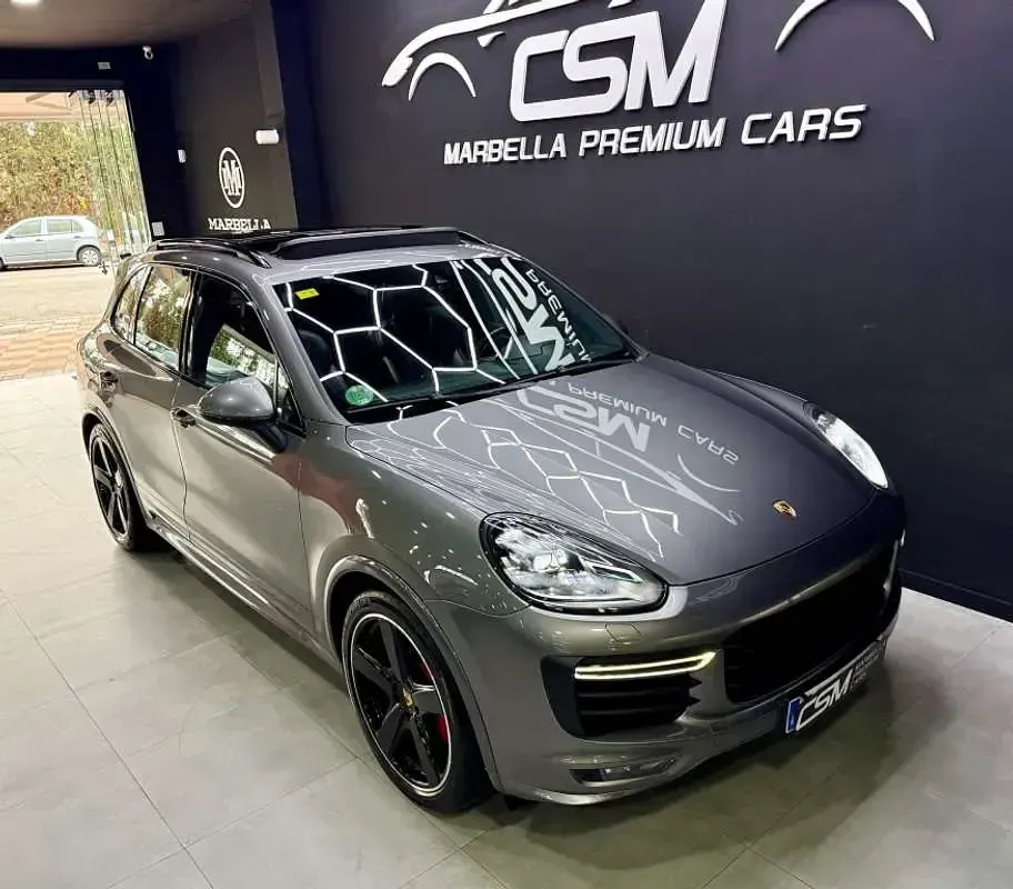 Usado Porsche Cayenne 441 CV (324 kW) 2016 Gris SUV