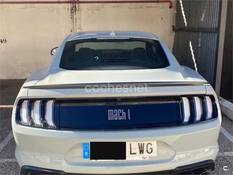 Usado Ford Mustang 459 CV (337 kW) 2022 Gris / plata Coupe