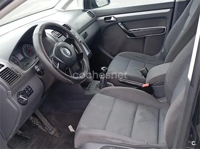 Usado VW Touran Conceptline 105 CV (77 kW) 2006 Negro Monovolumen
