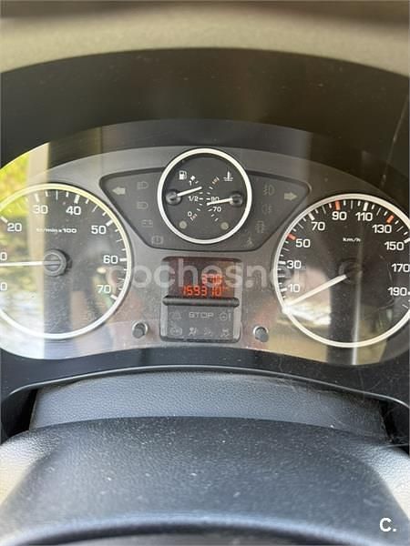 Usado Peugeot Partner Tepee Outdoor 120 CV (88 kW) 2015 Blanco Monovolumen