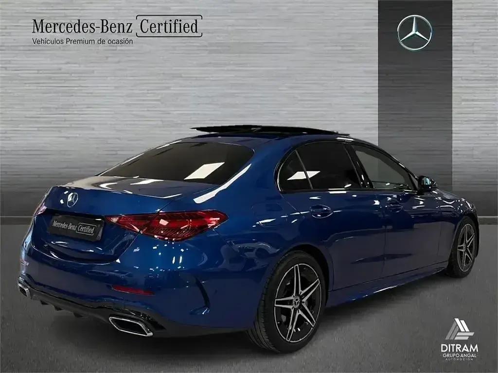 Usado Mercedes C220 AMG line 200 CV (147 kW) 2025 Azul Berlina
