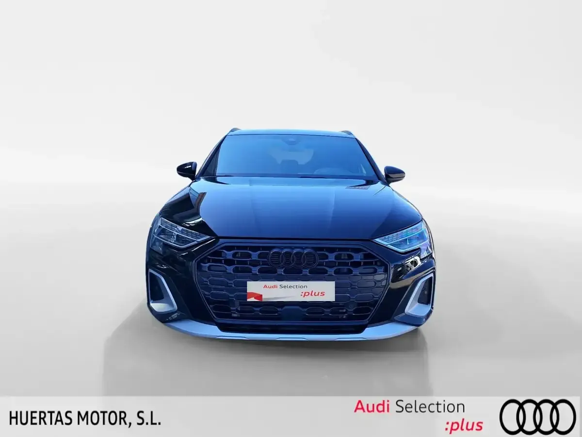 Usado Audi A3 Advanced Plus 204 CV (150 kW) 2026 Negro Berlina