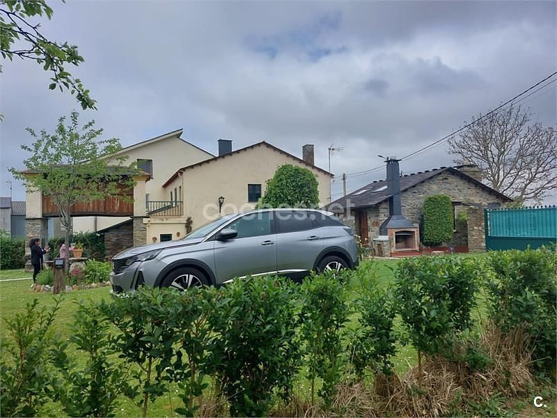 Usado Peugeot 3008 Allure 130 CV (95 kW) 2021 Gris / plata SUV