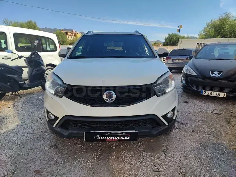 Usado SsangYong Korando 149 CV (109 kW) 2014 Blanco SUV