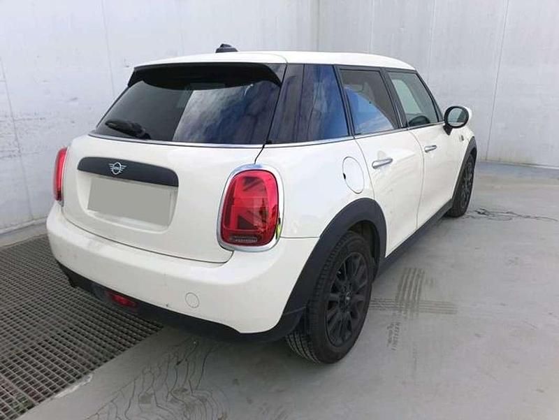Usado Mini ONE 102 CV (75 kW) 2020 Beige Utilitario