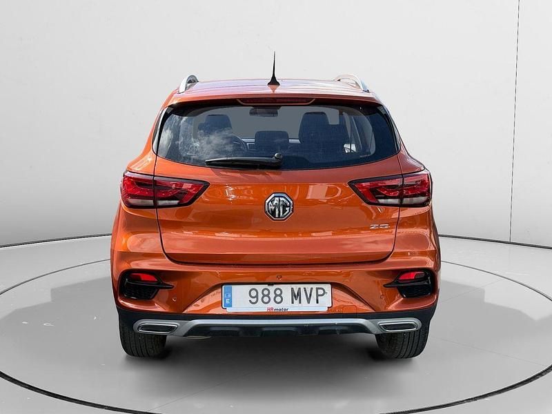 Usado MG ZS Comfort 106 CV (77 kW) 2024 Naranja SUV