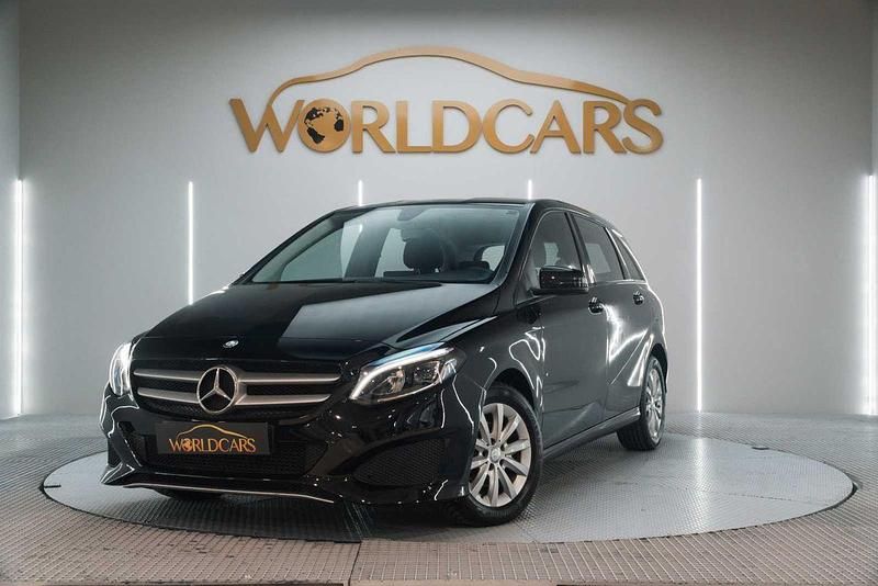 Negro Usado 2015 Mercedes B180 Monovolumen | 15.295 € (Un poco caro) - Imagen 1/4