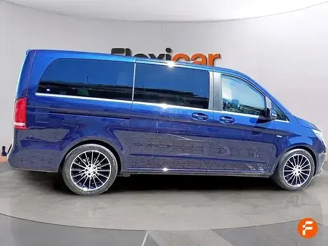 Usado Mercedes V200 Avantgarde 136 CV (100 kW) 2016 Azul Monovolumen