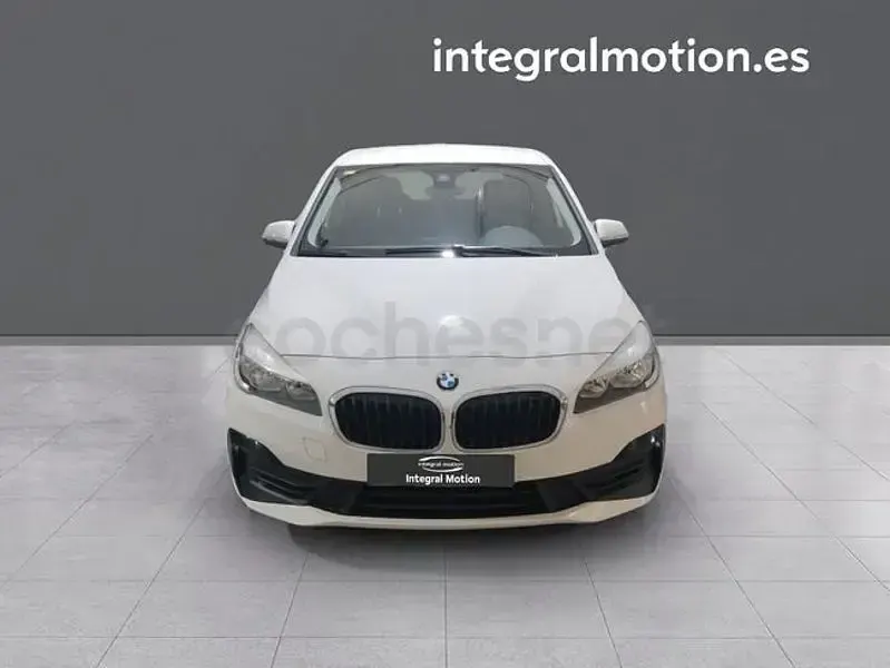 Usado BMW 216 Active Tourer 116 CV (85 kW) 2020 Blanco Monovolumen