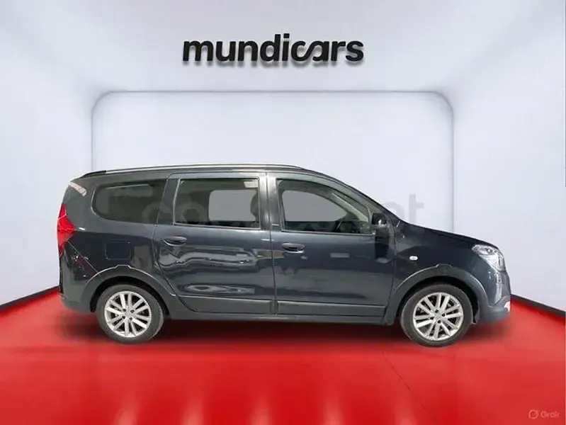 Usado Dacia Lodgy 107 CV (78 kW) 2018 Gris / plata Monovolumen