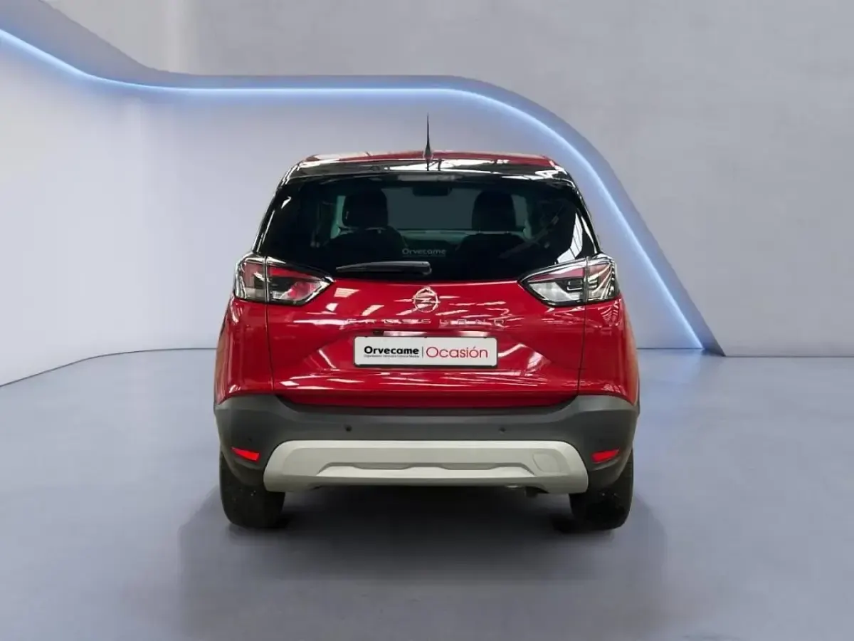 Usado Opel Crossland Elegance 110 CV (80 kW) 2025 Rojo SUV