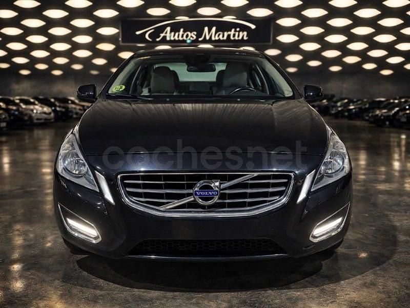 Usado Volvo S60 Kinetic 163 CV (119 kW) 2010 Negro Berlina