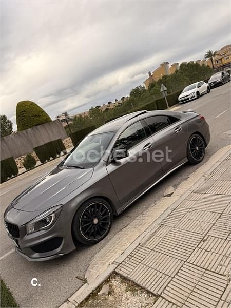 Usado Mercedes CLA220 Edition 1 170 CV (125 kW) 2014 Gris / plata Berlina