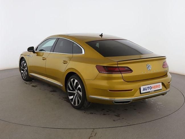 Usado VW Arteon R-line 240 CV (176 kW) 2018 Amarillo Berlina