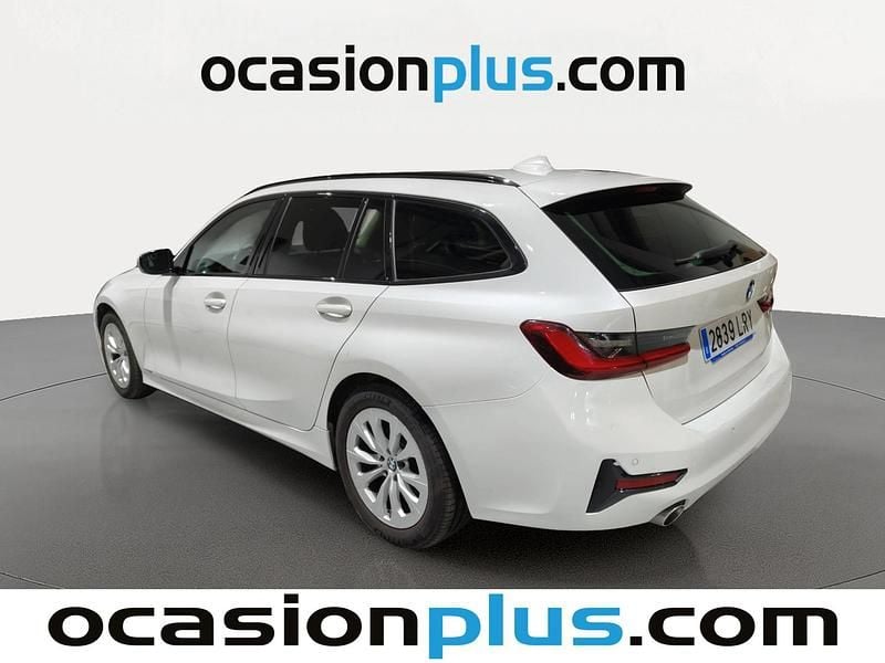 Usado BMW 318 150 CV (110 kW) 2021 Blanco Familiar