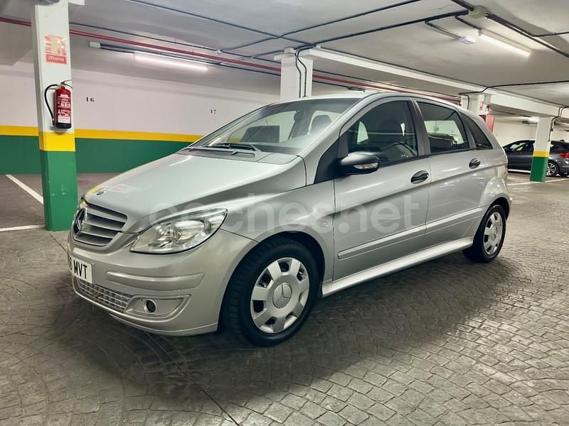 Gris / plata Usado 2005 Mercedes B180 Monovolumen | 8500 € (Un poco caro) - Imagen 1/4