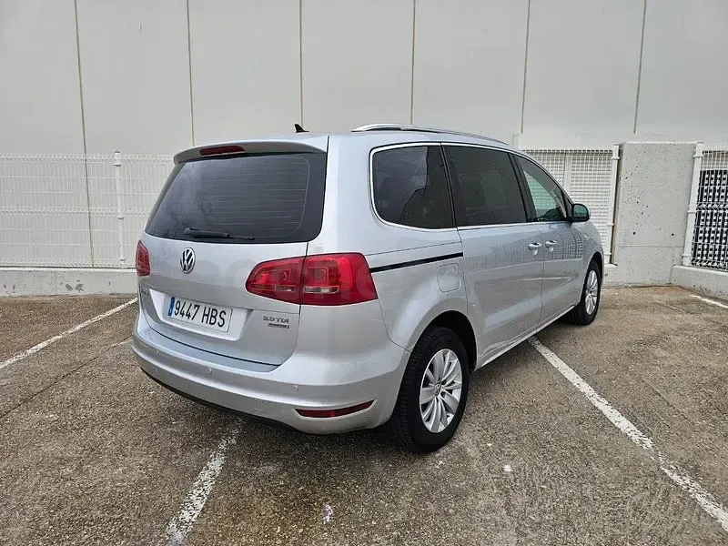 Usado VW Sharan Advance 170 CV (125 kW) 2011 Gris / plata Monovolumen