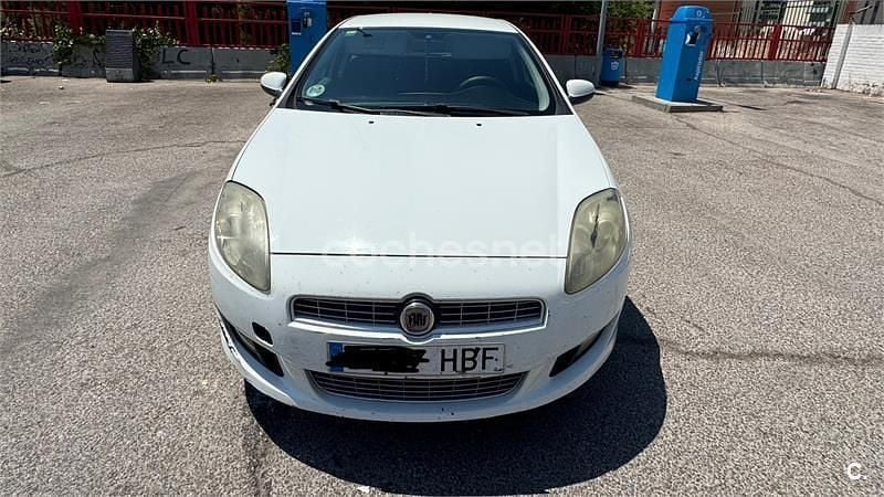 Blanco Usado 2010 Fiat Bravo Active Utilitario | 3500 € (Precio justo) - Imagen 1/2