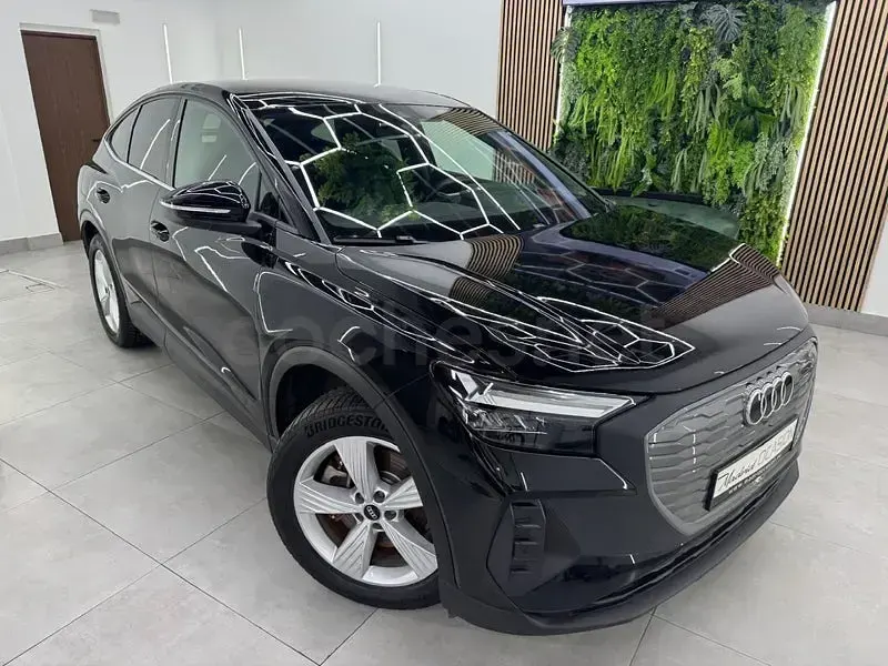 Usado Audi Q4 Sportback e-tron Advanced Plus 150 kW (204 CV) 2022 Eléctrico SUV