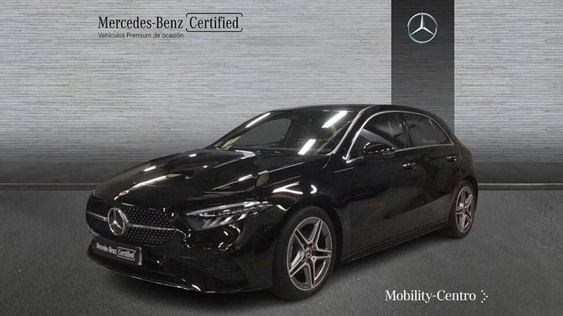 Usado Mercedes A180 109 CV (80 kW) 2024 Negro Utilitario