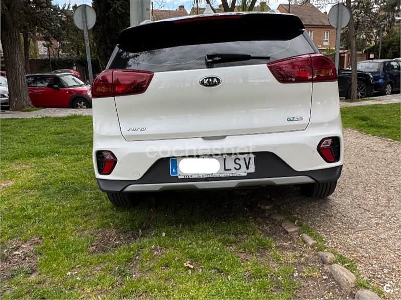 Usado Kia Niro 141 CV (103 kW) 2021 Blanco SUV