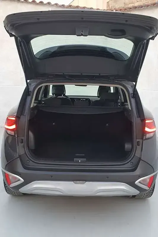 Usado Kia Sportage 265 CV (194 kW) 2024 Gris SUV