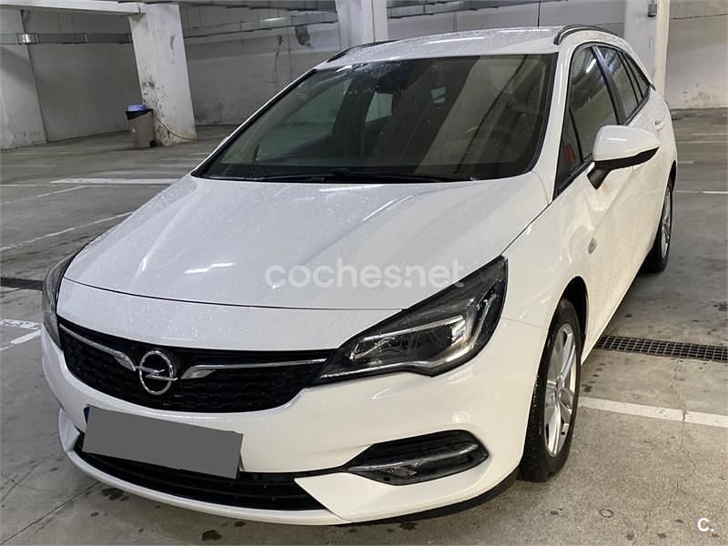 Usado Opel Astra Elegance 122 CV (89 kW) 2020 Blanco Familiar