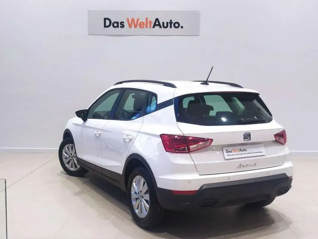 Usado Seat Arona Style 116 CV (85 kW) 2025 Blanco SUV
