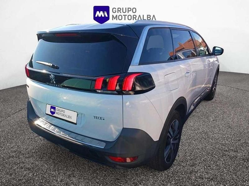 Usado Peugeot 5008 Active 131 CV (96 kW) 2021 Blanco SUV