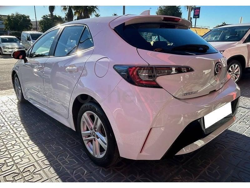Usado Toyota Corolla Active 122 CV (89 kW) 2021 Blanco Utilitario
