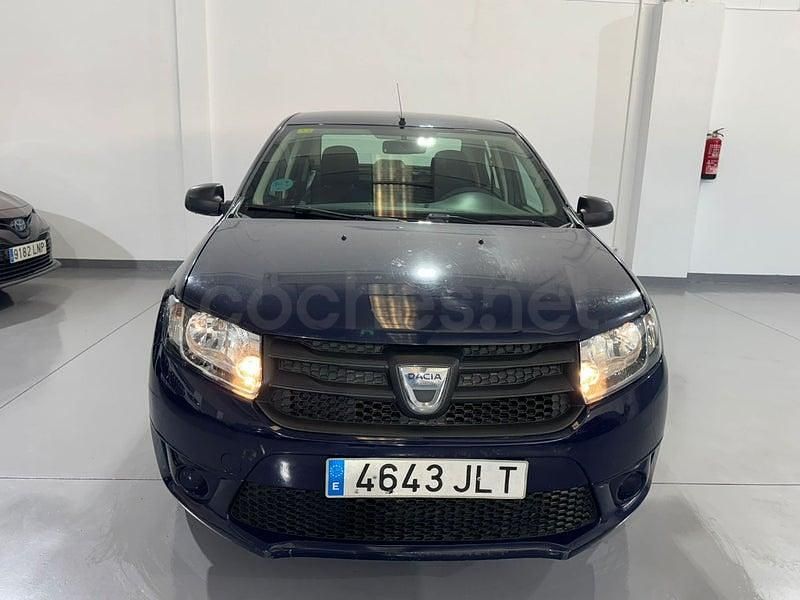 Usado Dacia Logan Ambiance 75 CV (55 kW) 2016 Azul Berlina