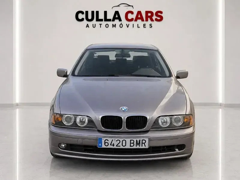 Usado BMW 520 Comfort Edition 136 CV (100 kW) 2002 Gris / plata Berlina