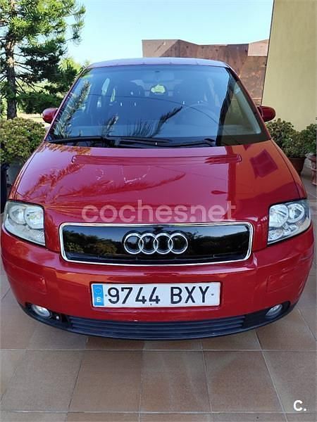 Granate Usado 2002 Audi A2 Utilitario | 3900 € - Imagen 1/4