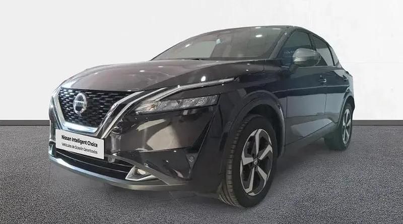 Midnight black con techo skyli Usado 2022 Nissan Qashqai N-Connecta SUV | 24.900 € (Un poco caro) - Imagen 1/4