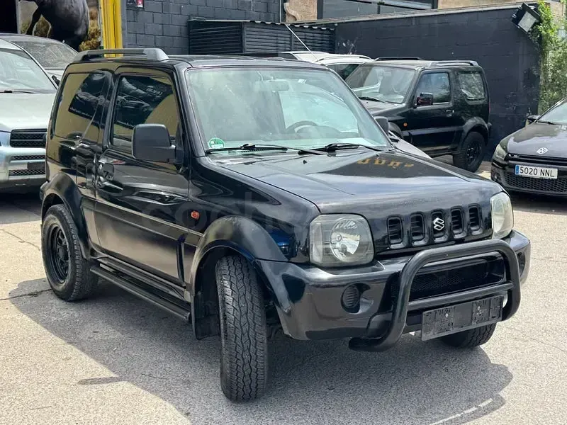 Usado Suzuki Jimny 80 CV (58 kW) 2000 Negro SUV