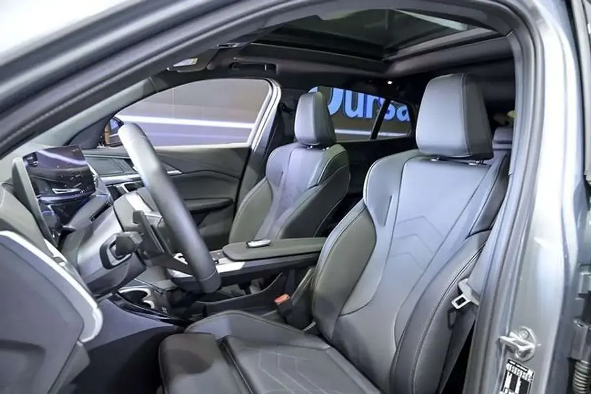 Usado BMW iX2 M Sport 150 kW (204 CV) 2024 Gris SUV