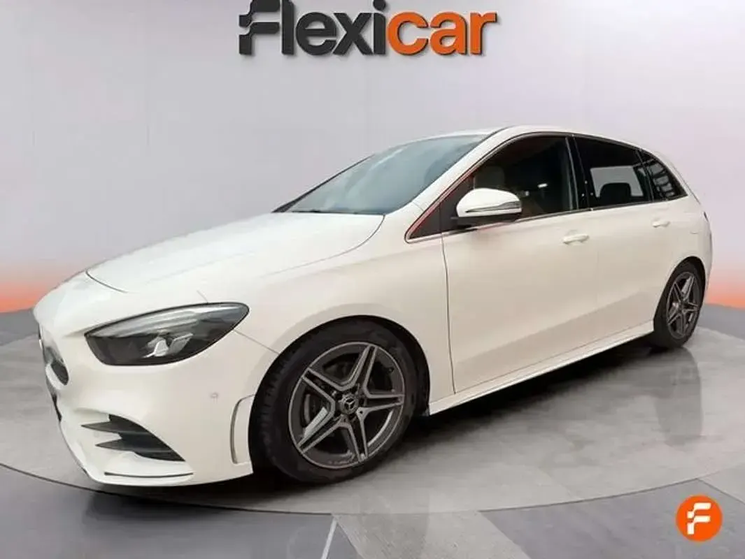Usado Mercedes B200 150 CV (110 kW) 2020 Blanco Monovolumen