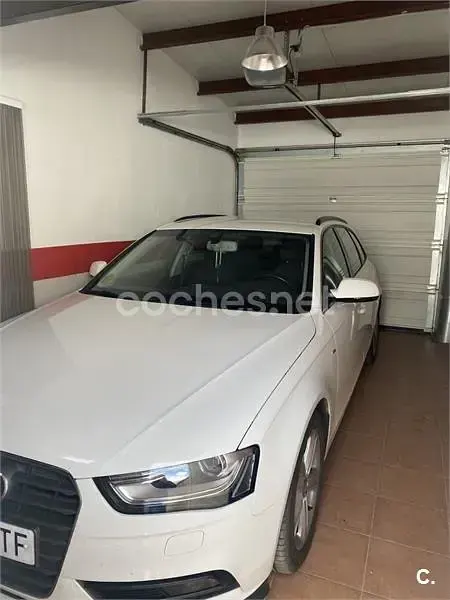 Usado Audi A4 S-Line 136 CV (100 kW) 2013 Blanco Familiar