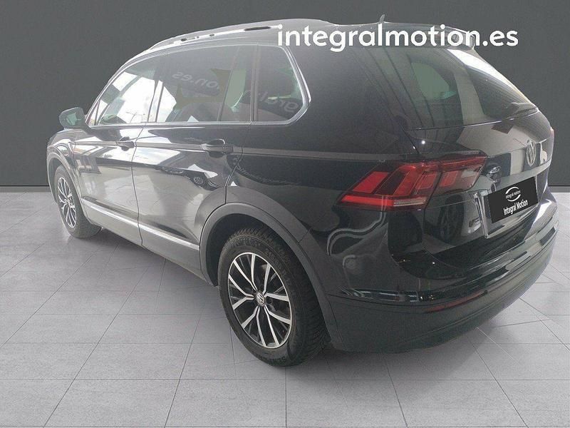 Usado VW Tiguan Advance 150 CV (110 kW) 2020 Negro SUV