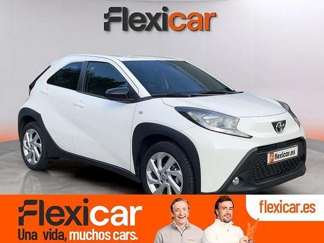Blanco Usado 2024 Toyota Aygo Utilitario | 15.790 € (Un poco caro) - Imagen 1/4