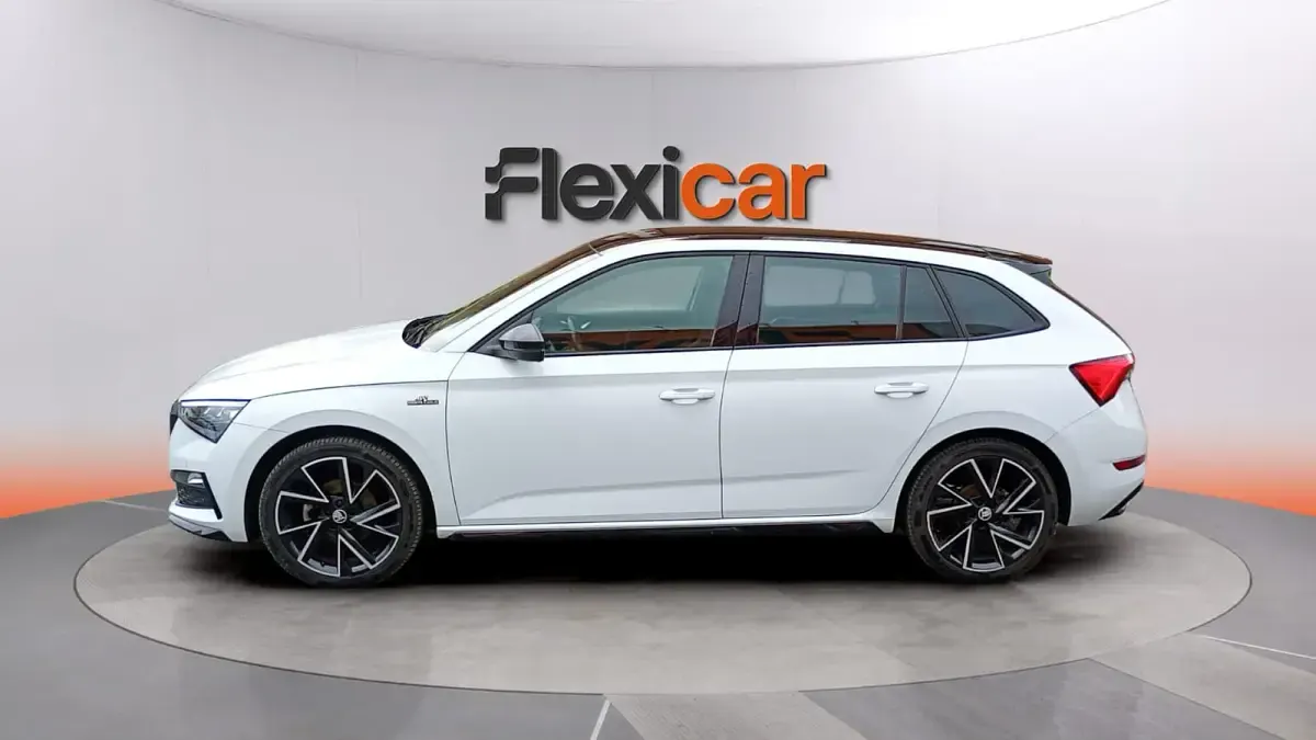 Usado Skoda 110 R Monte Carlo 150 CV (110 kW) 2023 Blanco Berlina