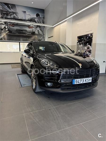 Käytetty Porsche Macan 245 HP (180 kW) 2018 Musta Katumaasturi