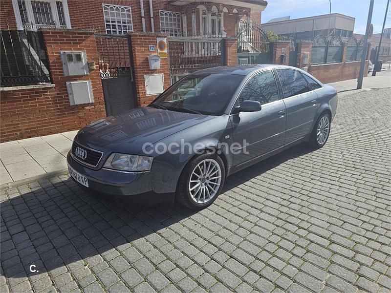 Usado Audi A6 150 CV (110 kW) 1998 Gris / plata Berlina