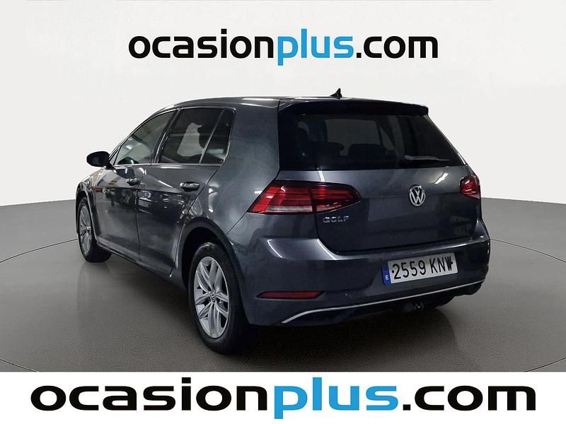 Usado VW Golf VII Advance 115 CV (84 kW) 2018 Gris Utilitario