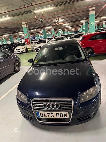 Usado Audi A3 Attraction 140 CV (102 kW) 2004 Azul Utilitario