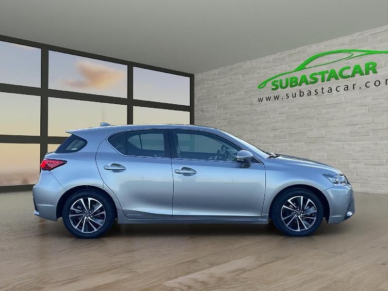 Usado Lexus CT200h Business Edition 136 CV (100 kW) 2020 Gris