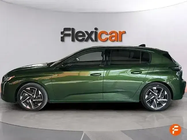 Usado Peugeot 308 Allure 180 CV (132 kW) 2022 Verde