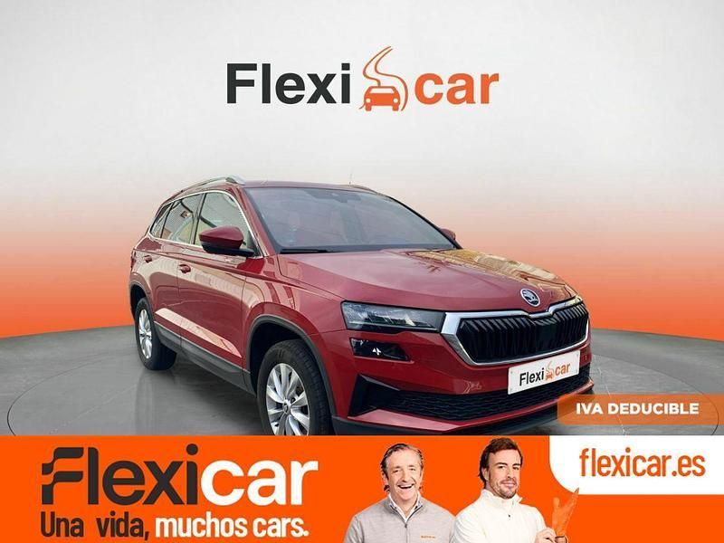 Rojo Usado 2023 Skoda Karoq Ambition SUV | 22.190 € (Precio justo) - Imagen 1/4