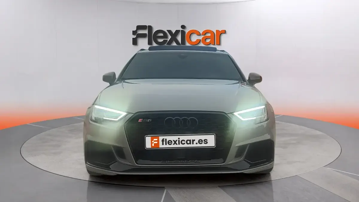 Usado Audi RS3 Premium 400 CV (294 kW) 2018 Gris Berlina